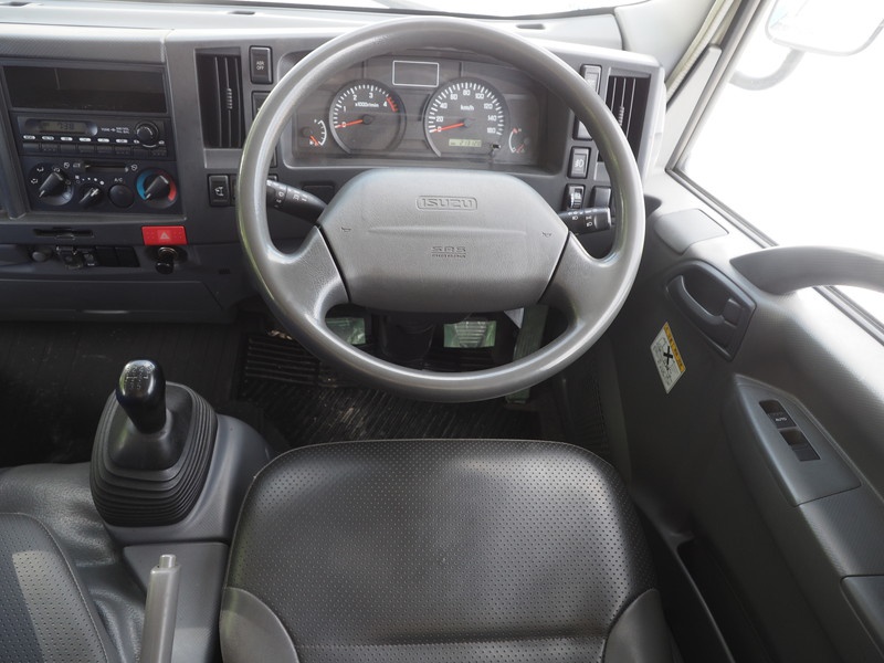 いすゞ エルフ バン車 小型 BKG-NMR85AN 年式 H22[写真24]