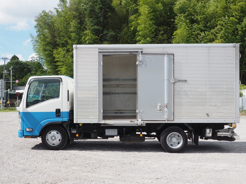 いすゞ エルフ バン車 小型 BKG-NMR85AN 年式 H22[写真12]