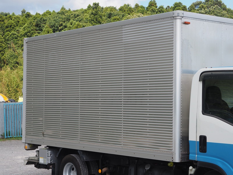 いすゞ エルフ バン車 小型 BKG-NMR85AN 年式 H22[写真09]