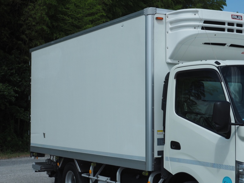 日野 デュトロ 冷凍バン 小型 TKG-XZU710M 年式 H28[写真09]