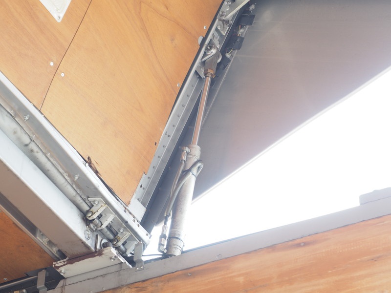 三菱ふそう スーパーグレート ウイング車 大型 BDG-FS54JZ 年式 H20[写真18]