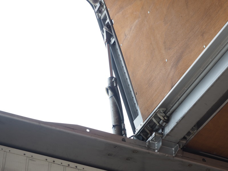 三菱ふそう スーパーグレート ウイング車 大型 BDG-FS54JZ 年式 H20[写真17]