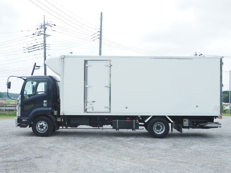 いすゞ フォワード 冷凍バン 中型 PKG-FRR90S2 年式 H21[写真10]