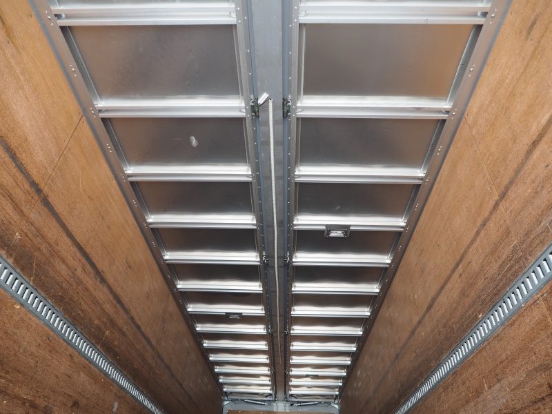 いすゞ ギガ ウイング車 大型 PKG-CYJ77W8 年式 H20[写真28]