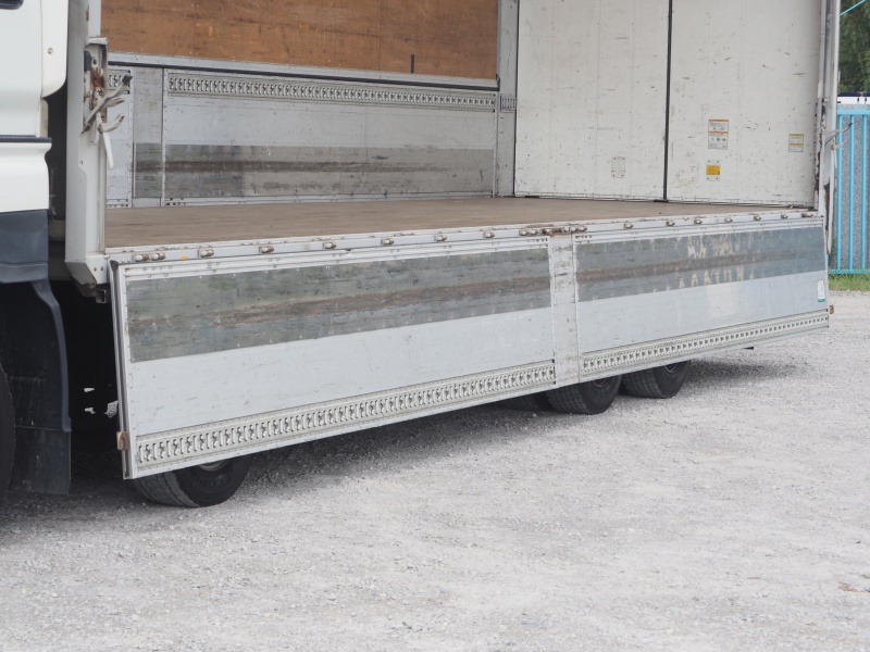 いすゞ ギガ ウイング車 大型 PKG-CYJ77W8 年式 H20[写真24]