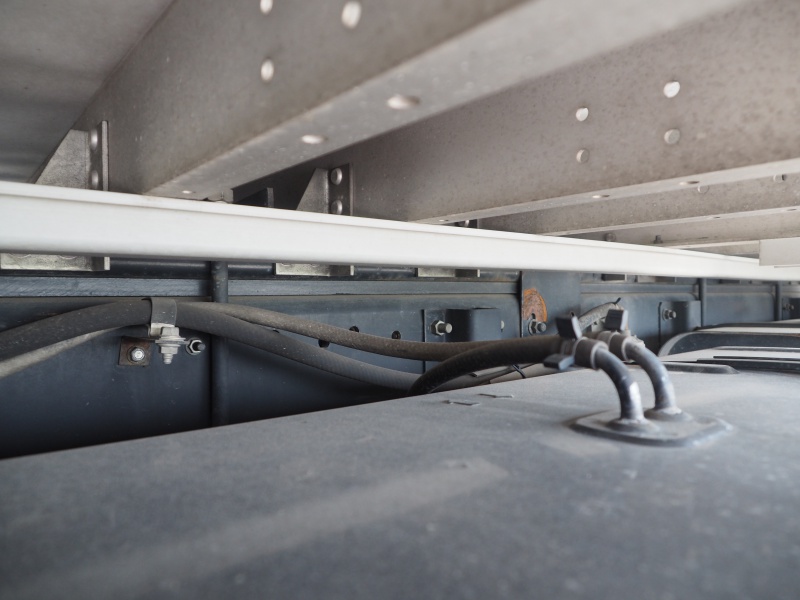 いすゞ ギガ ウイング車 大型 PKG-CYJ77W8 年式 H20[写真54]