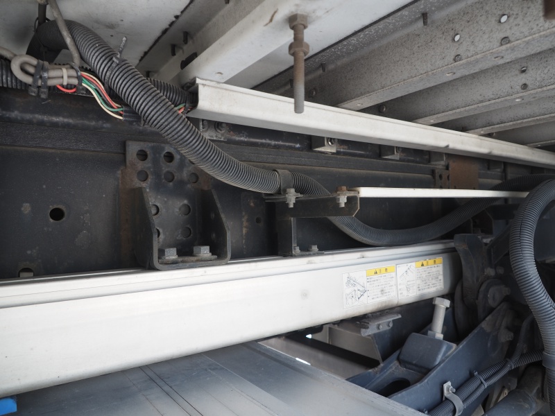 いすゞ ギガ ウイング車 大型 PKG-CYJ77W8 年式 H20[写真52]