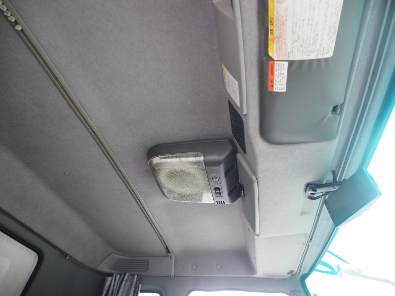 いすゞ ギガ ウイング車 大型 PKG-CYJ77W8 年式 H20[写真38]