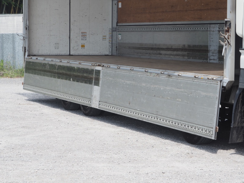 いすゞ ギガ ウイング車 大型 PKG-CYJ77W8 年式 H20[写真12]