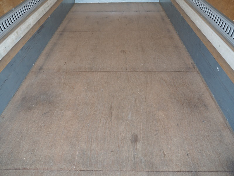 いすゞ エルフ バン車 小型 BKG-NPR85AN 年式 H23[写真15]