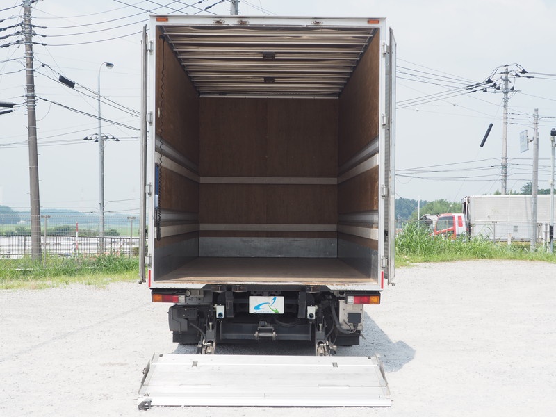 いすゞ エルフ バン車 小型 BKG-NPR85AN 年式 H23[写真20]