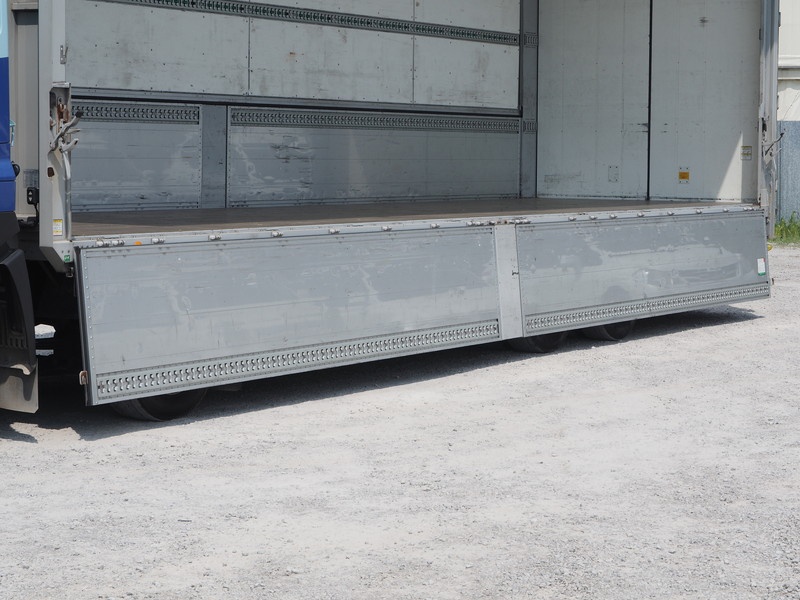 日野 プロフィア ウイング車 大型 QKG-FW1EXBG 年式 H25[写真23]