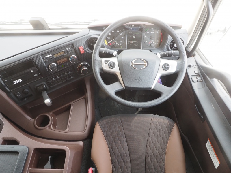 日野 プロフィア ウイング車 大型 2RG-FW1AHG 年式 H30[写真15]