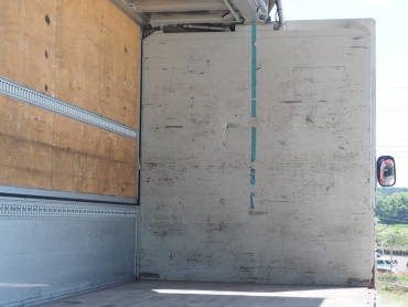 いすゞ ギガ ウイング車 大型 QKG-CYJ77A 年式 H25 [写真15]