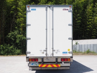 いすゞ ギガ ウイング車 大型 QKG-CYJ77A 年式 H25 [写真07]