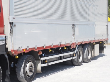 いすゞ ギガ ウイング車 大型 QKG-CYJ77A 年式 H25 [写真22]