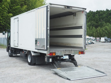 いすゞ フォワード 冷凍バン 中型 PKG-FRR90S2 年式 H21 [写真16]