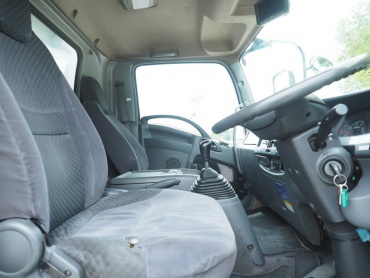 いすゞ フォワード 冷凍バン 中型 PKG-FRR90S2 年式 H21 [写真29]