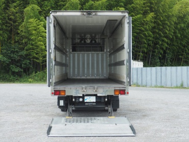 いすゞ フォワード 冷凍バン 中型 PKG-FRR90S2 年式 H21 [写真15]