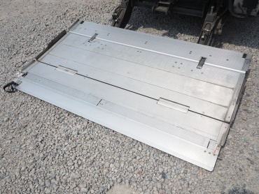 いすゞ エルフ バン車 小型 BKG-NPR85AN 年式 H23 [写真21]