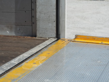 日野 レンジャー ウイング車 中型 BDG-FD8JLWA 年式 H20 [写真28]