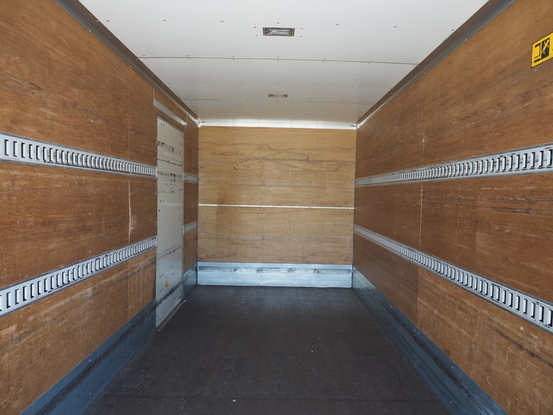 いすゞ エルフ バン車 小型 BKG-NPR85AN 年式 H22[写真17]