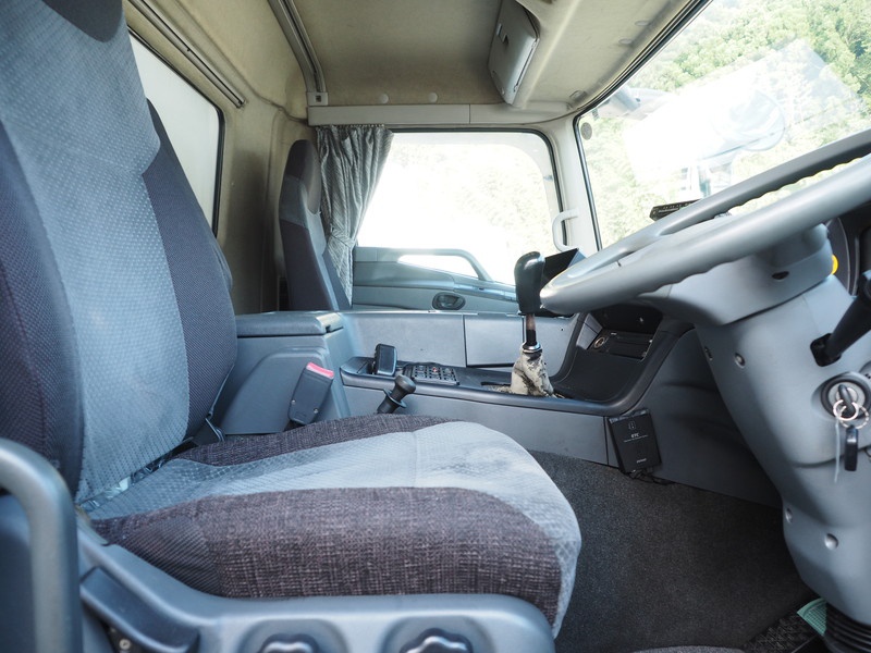 三菱ふそう スーパーグレート ウイング車 大型 BDG-FS54JZ 年式 H20[写真34]