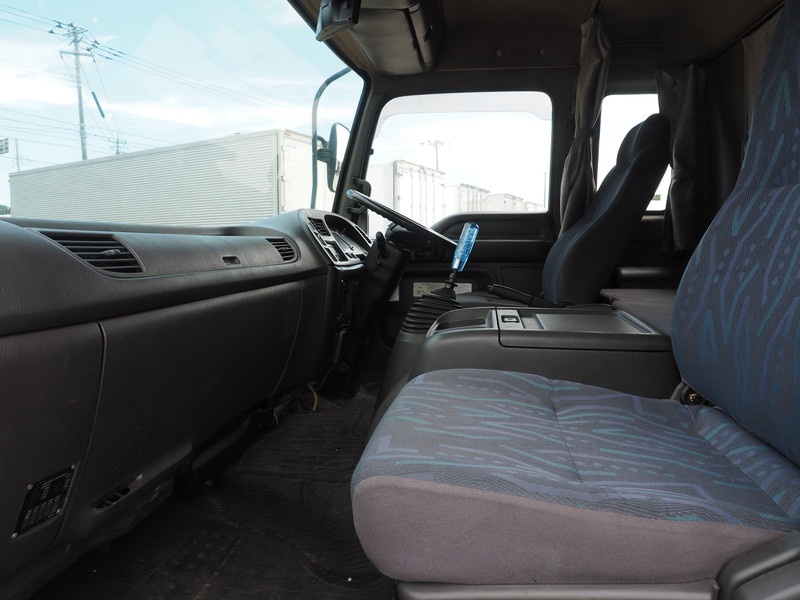 いすゞ フォワード ウイング車 中型 PA-FRR34L4 年式 H17[写真22]