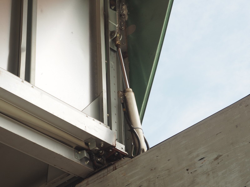 日野 グランドプロフィア ウイング車 大型 BKG-FW1EXYG 年式 H20[写真19]