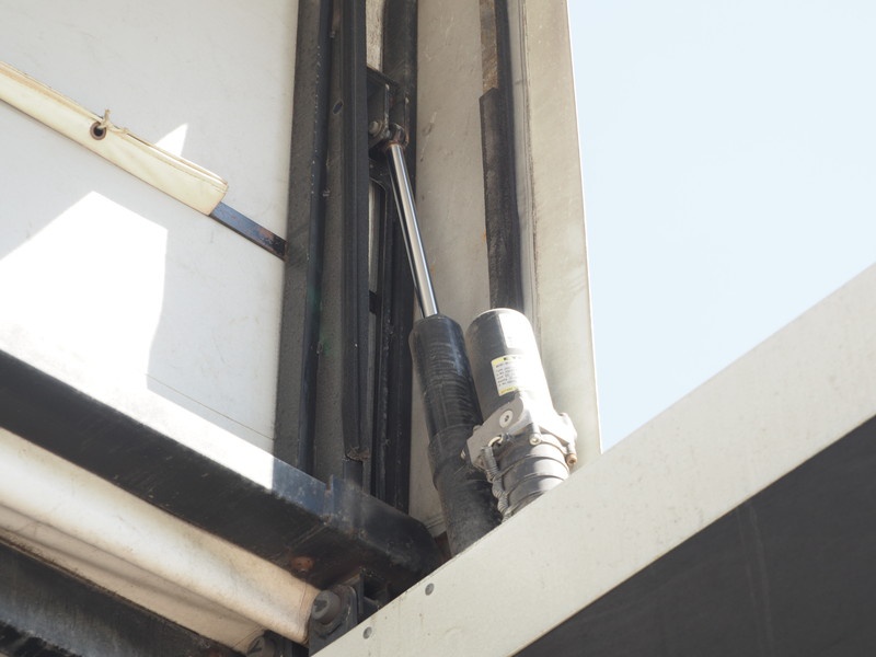 いすゞ エルフ ウイング車 小型 BKG-NPR85AN 年式 H19[写真18]