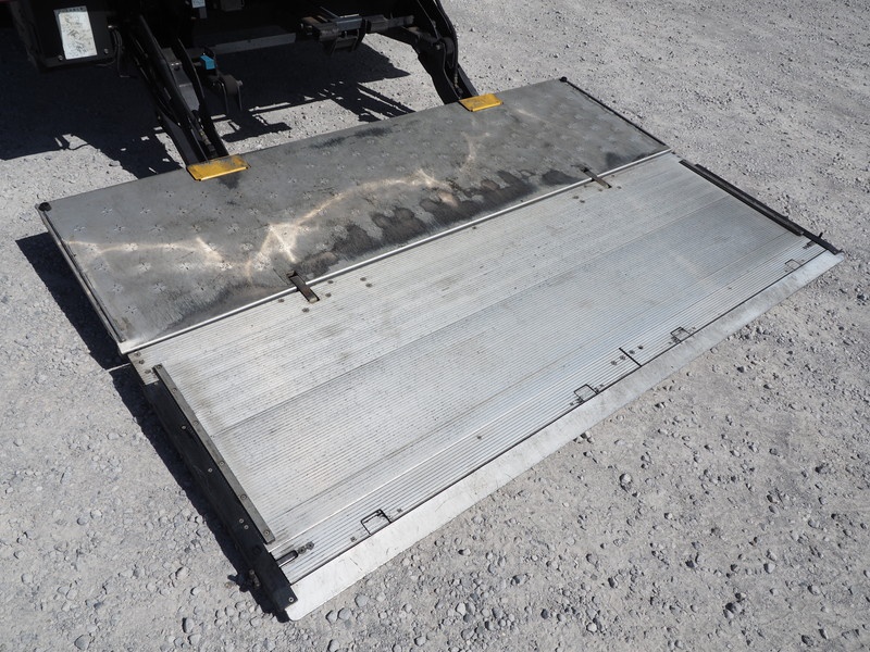 いすゞ フォワード 冷凍バン 中型 SKG-FRR90S2 年式 H24[写真22]