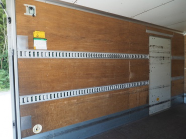 いすゞ エルフ バン車 小型 BKG-NPR85AN 年式 H22 [写真21]