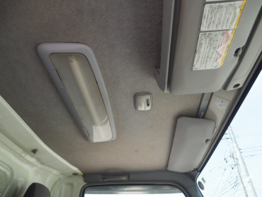 いすゞ エルフ バン車 小型 BKG-NPR85AN 年式 H22 [写真28]