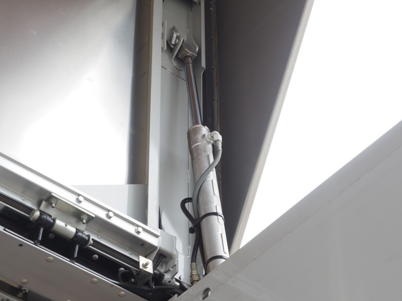 いすゞ フォワード ウイング車 中型 PDG-FRR34S2 年式 H23[写真25]