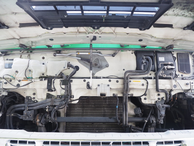 いすゞ ギガ ウイング車 大型 PDG-CYJ77W8 年式 H20[写真05]