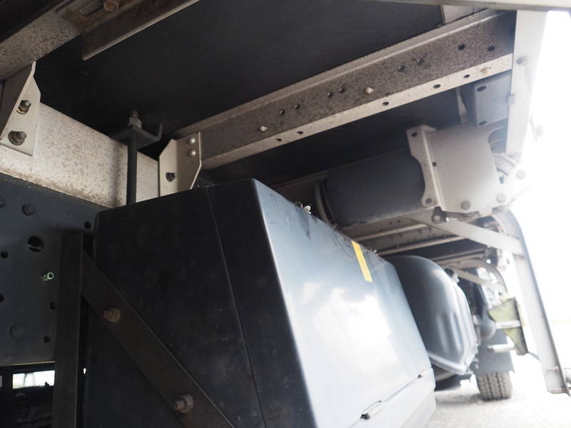 いすゞ エルフ ウイング車 小型 PA-NPR81N 年式 H18[写真37]