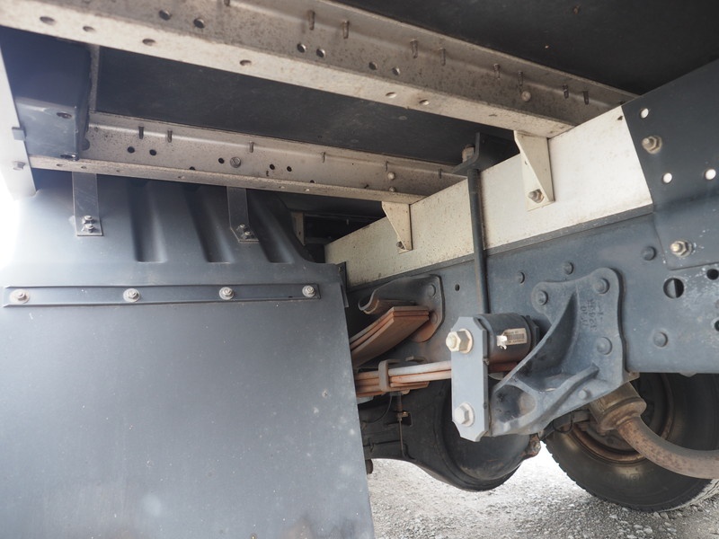 いすゞ エルフ ウイング車 小型 PA-NPR81N 年式 H18[写真32]