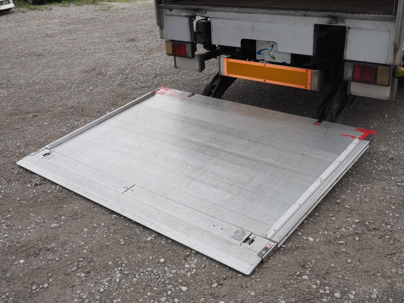 いすゞ エルフ ウイング車 小型 PA-NPR81N 年式 H18[写真26]