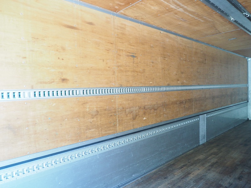 いすゞ ギガ ウイング車 大型 PKG-CYJ77W8 年式 H21[写真14]