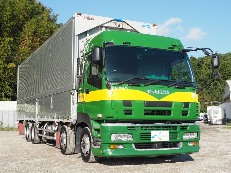 いすゞ ギガ ウイング車 大型 PKG-CYJ77W8 年式 H21[写真04]