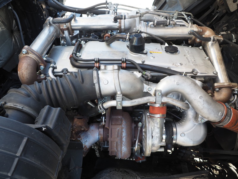 いすゞ ギガ ウイング車 大型 PKG-CYJ77W8 年式 H21[写真26]