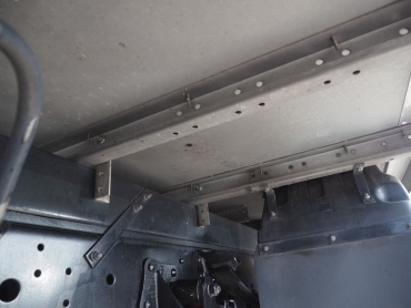 いすゞ エルフ バン車 小型 BKG-NPR85AN 年式 H22 [写真30]