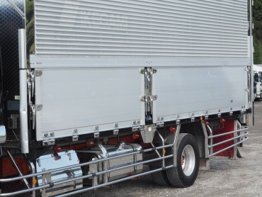 いすゞ フォワード ウイング車 中型 PDG-FRR34S2 年式 H19 [写真17]