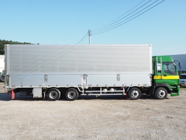 いすゞ ギガ ウイング車 大型 PKG-CYJ77W8 年式 H21 [写真08]