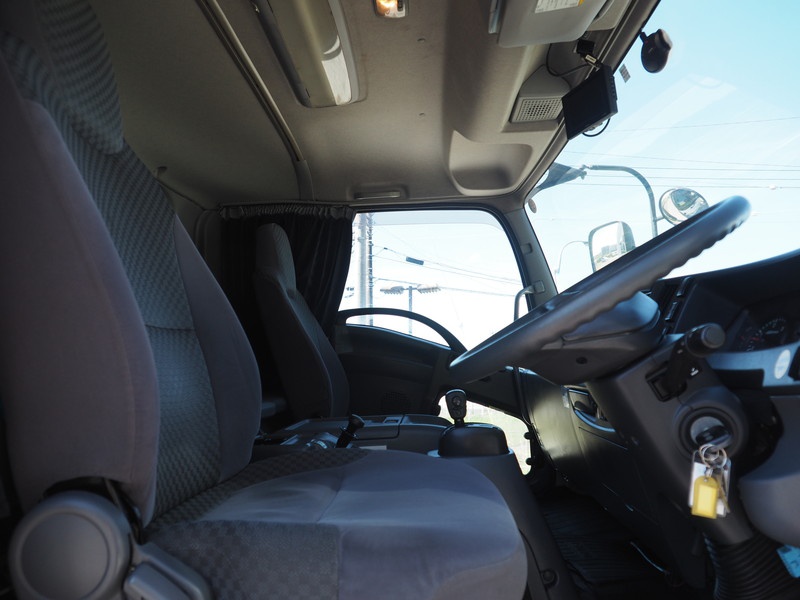 いすゞ フォワード 冷凍バン 中増t LKG-FTR34T2 年式 H23[写真23]