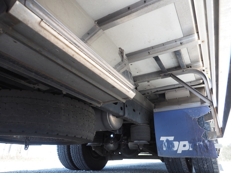 いすゞ フォワード 冷凍バン 中増t LKG-FTR34T2 年式 H23[写真35]