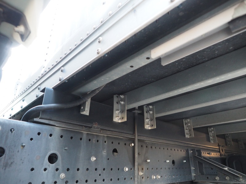 いすゞ フォワード バン車 中型 TKG-FRR90T2 年式 H25[写真24]