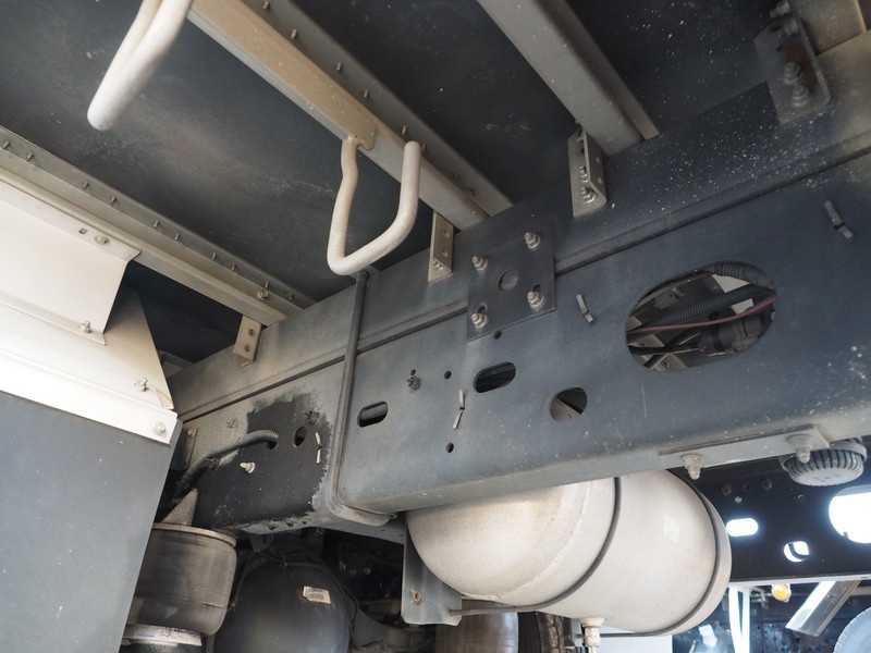 いすゞ フォワード バン車 中型 TKG-FRR90T2 年式 H25[写真27]