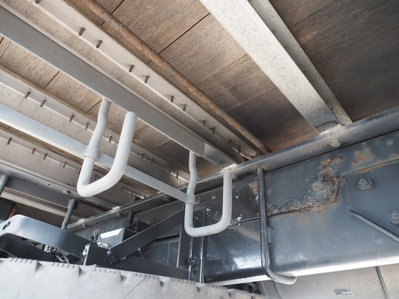 三菱ふそう スーパーグレート 平ボディ 大型 BDG-FS55JZ 年式 H21[写真32]