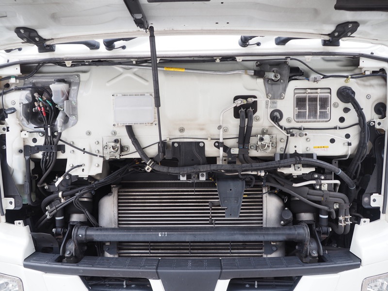 いすゞ ギガ ウイング車 大型 QKG-CYJ77B 年式 H28[写真46]